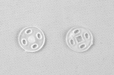 Кнопки пришивные пластиковые 10 мм, блистер 24шт, цв.-прозрачные - купить в Сызрани. Цена: 48.41 руб.
